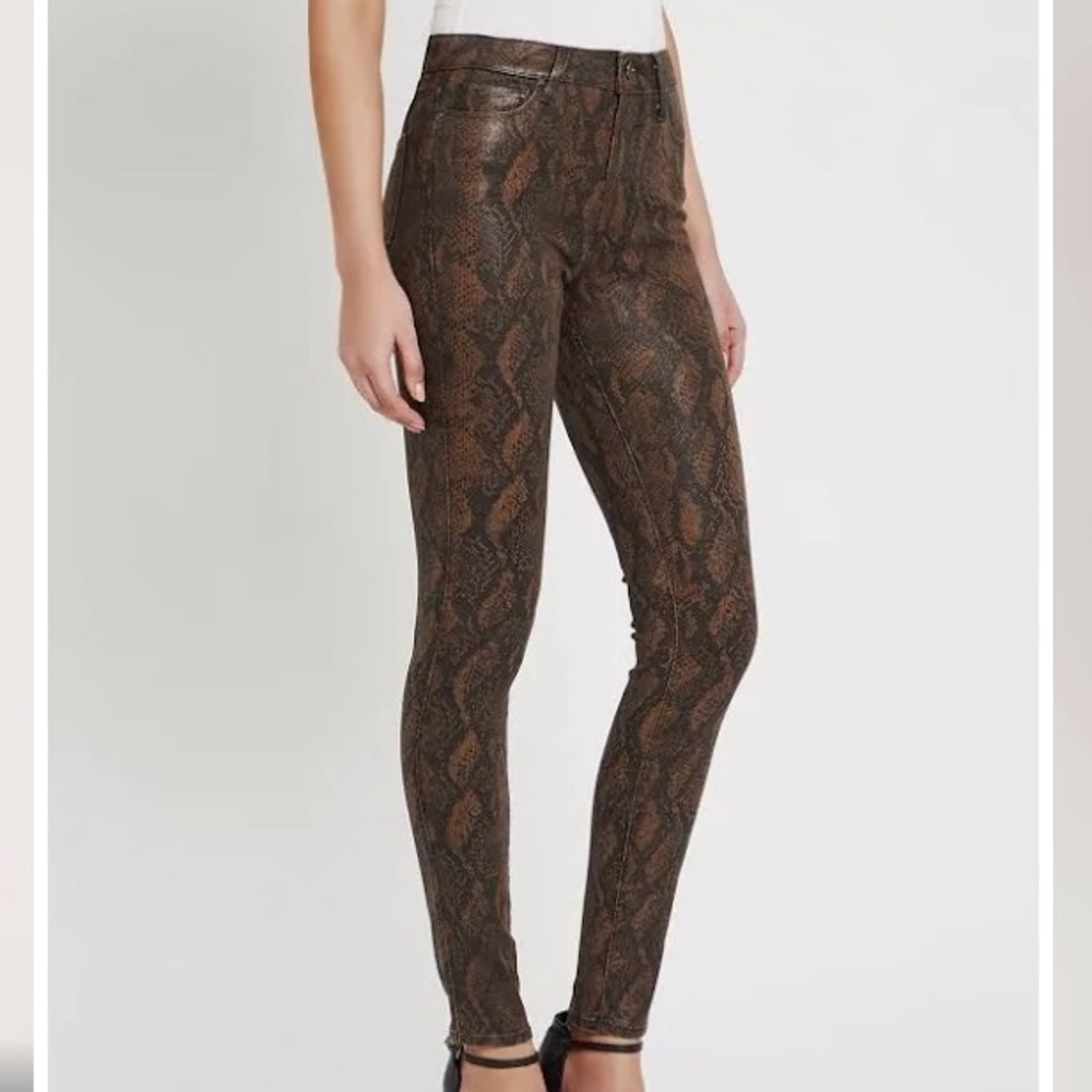 Paige Hoxton angle brown snakeskin jean size 26.NWOT.